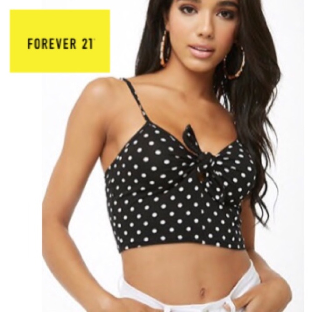 🌺 NWOT FOREVER21 Black & White Polka Dot Crop Top